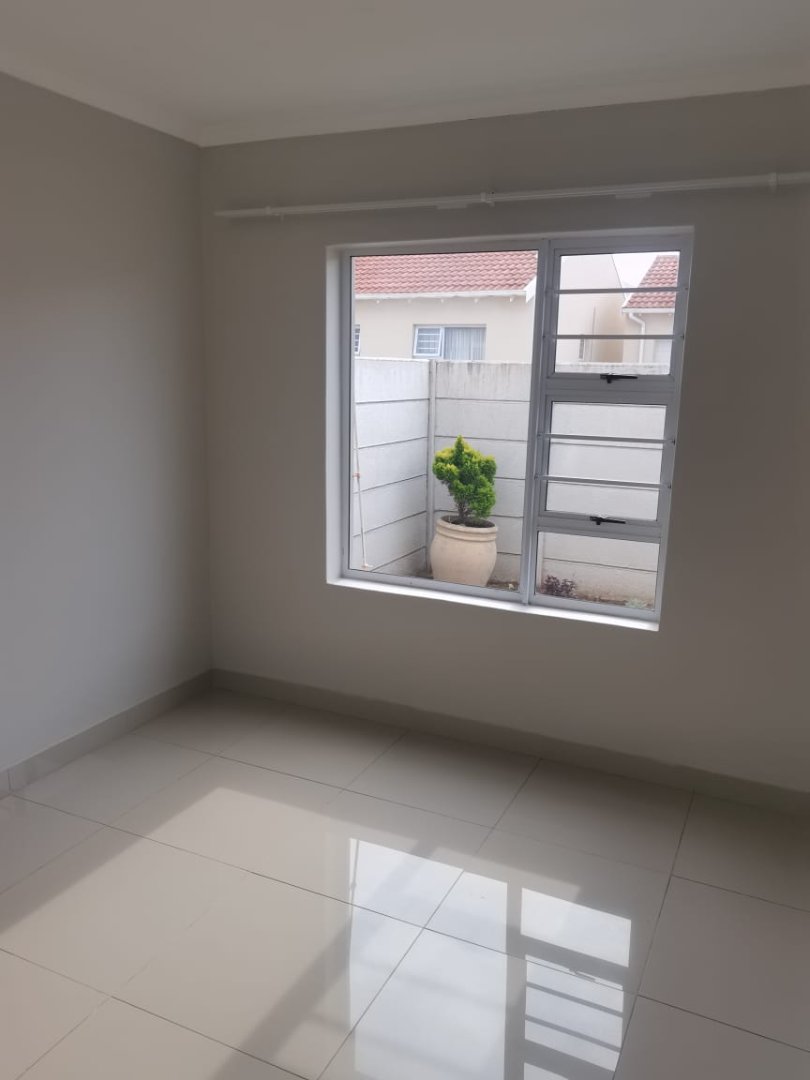 2 Bedroom Property for Sale in Sherwood Eastern Cape
